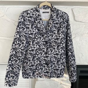 Black & White floral like printed jacket front buttons & pockets Liz Claiborne